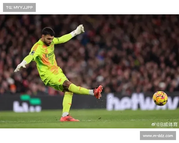 阿森纳门将拉亚本赛季英超13次零封，追平上赛季金手套数据